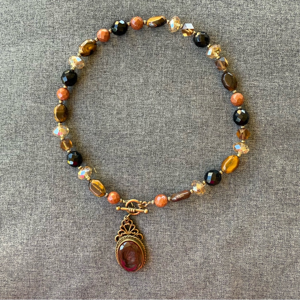 Vintage Handmade Sweet Romance Intaglio Amber Cameo Necklace Gemstone Beads